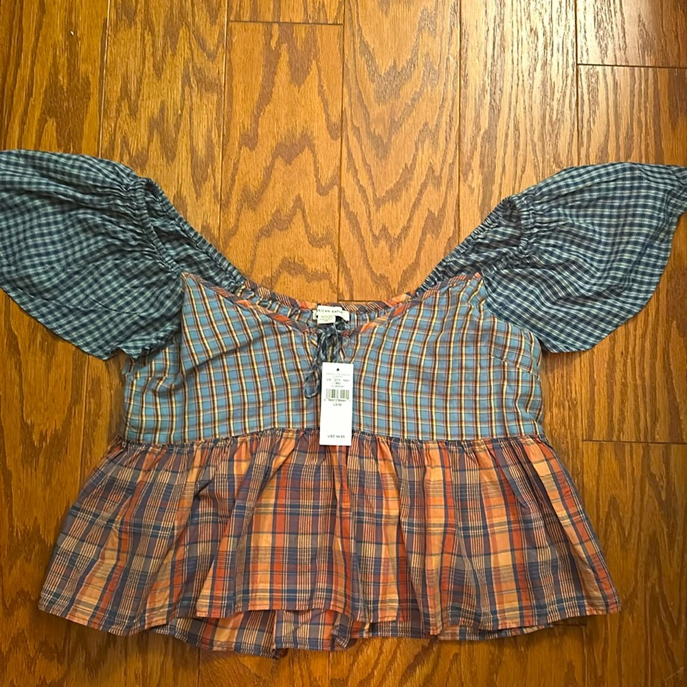 NWT American Eagle puff sleeve top size M
